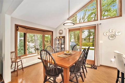 A home in South Haven Twp