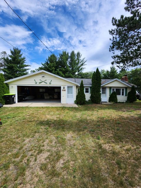 A home in Richfield Twp