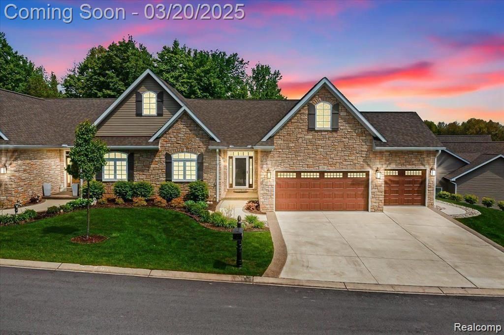 listing image 0