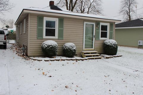 A home in Kawkawlin Twp