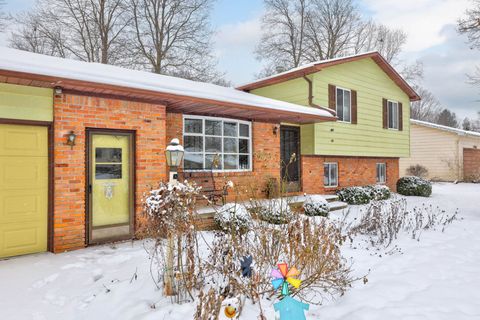 A home in Davison Twp