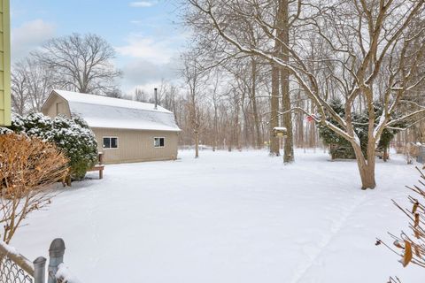 A home in Davison Twp