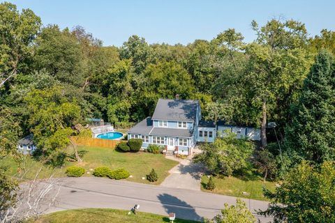 A home in Farmington Hills