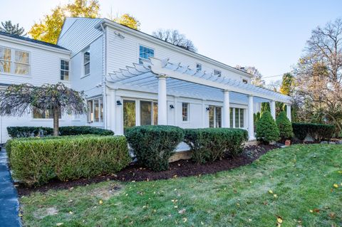 A home in Bloomfield Hills