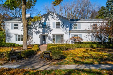 A home in Bloomfield Hills