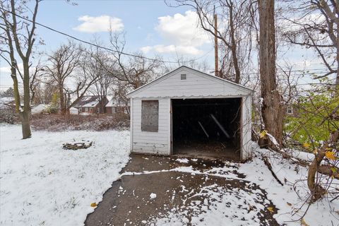 A home in Inkster