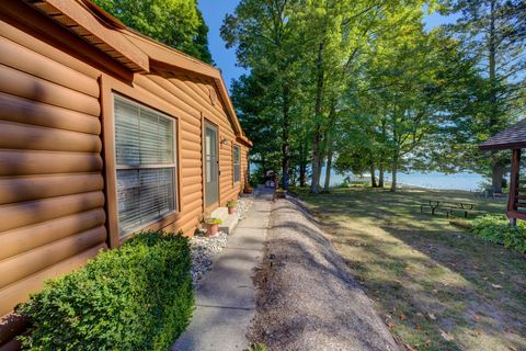 A home in Solon Twp