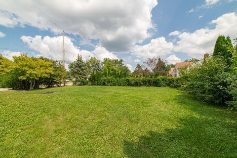 A home in Grand Blanc Twp