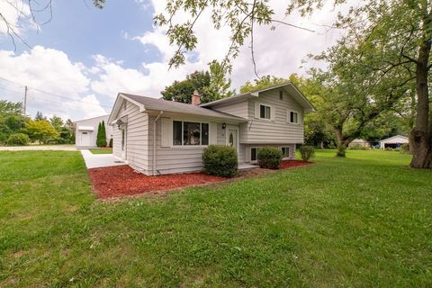 A home in Grand Blanc Twp