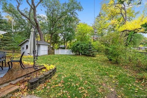 A home in West Bloomfield Twp