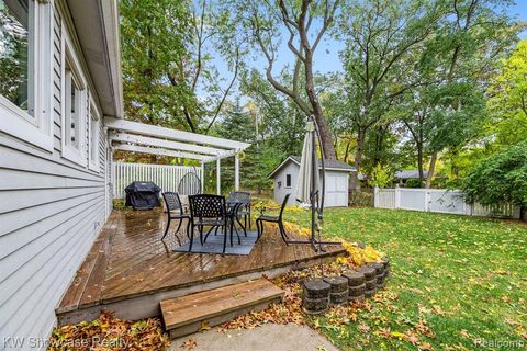 A home in West Bloomfield Twp