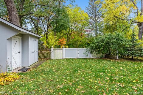 A home in West Bloomfield Twp