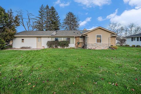 A home in Saginaw Twp