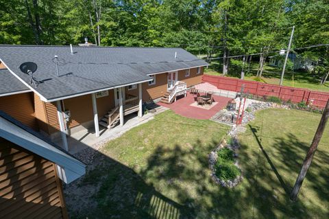 A home in Excelsior Twp