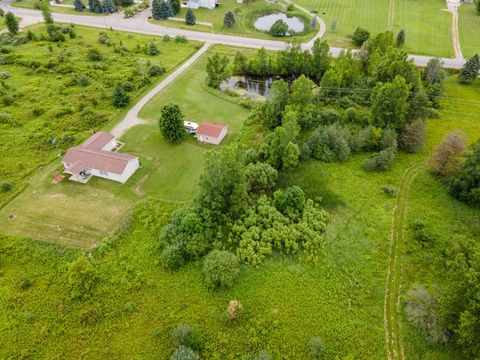 A home in Grand Blanc Twp