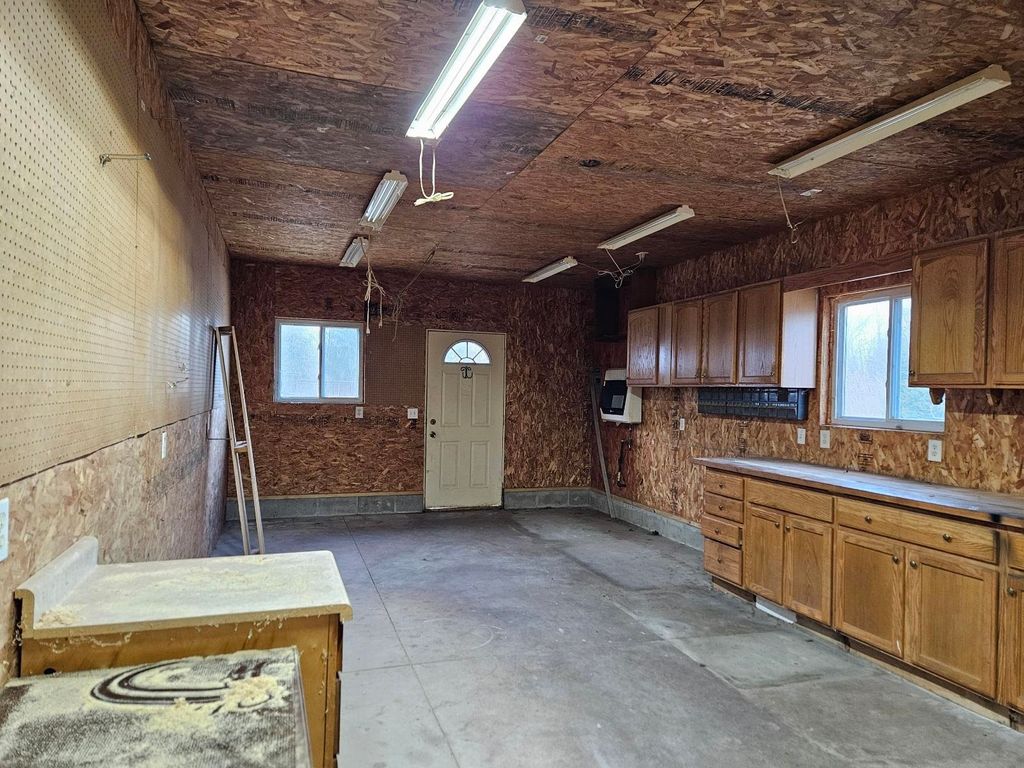 listing image 68