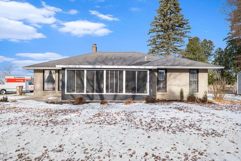 A home in Grand Blanc Twp