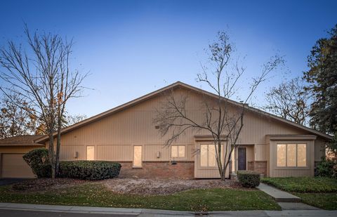 A home in Bloomfield Twp