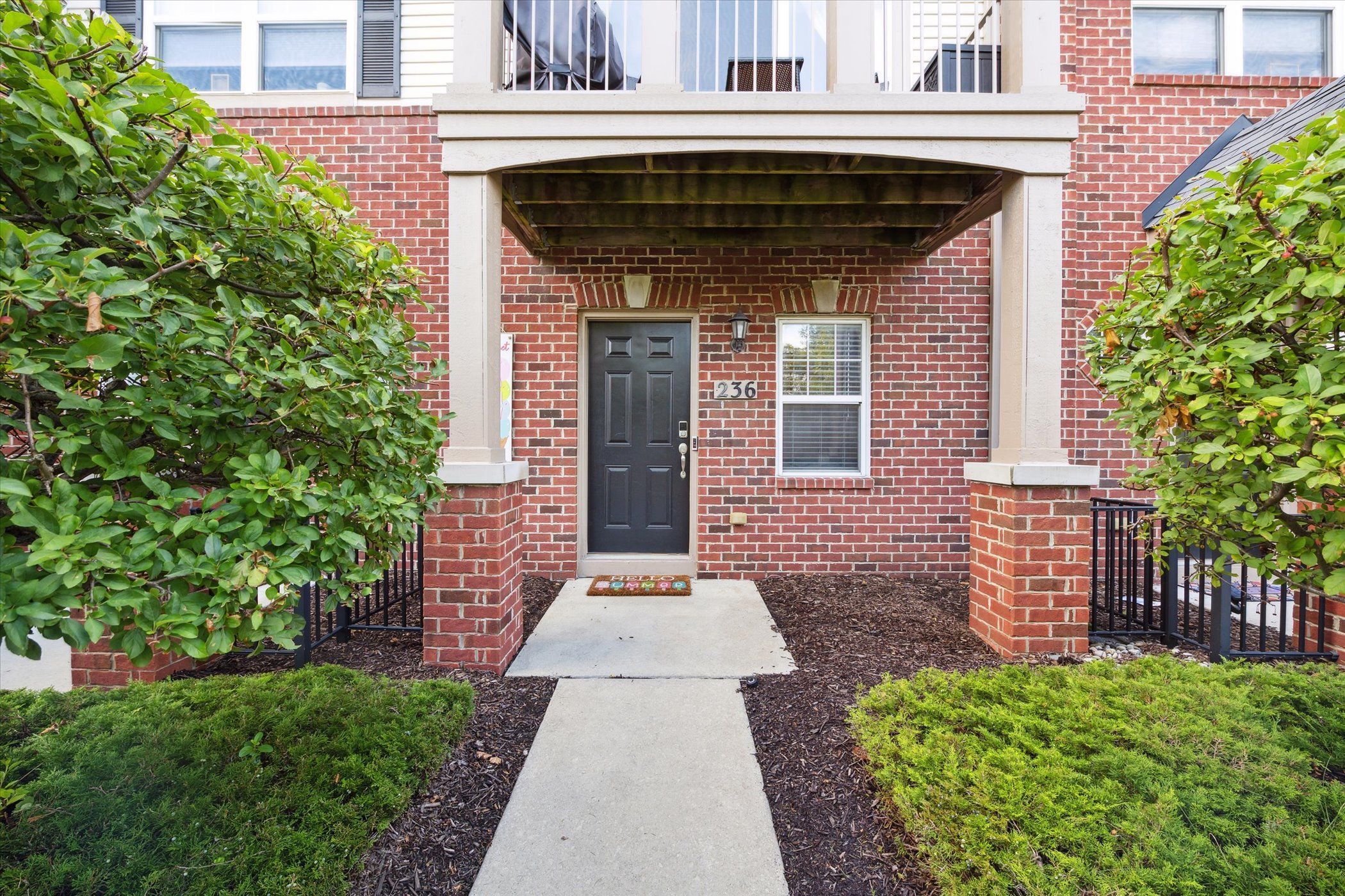 View Wixom, MI 48393 condo