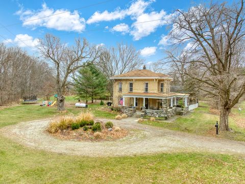 A home in Somerset Twp