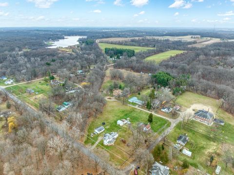 A home in Somerset Twp