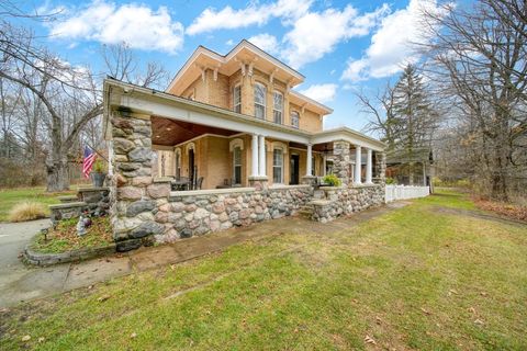 A home in Somerset Twp