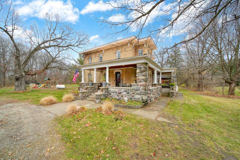 A home in Somerset Twp