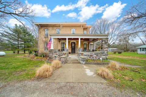 A home in Somerset Twp