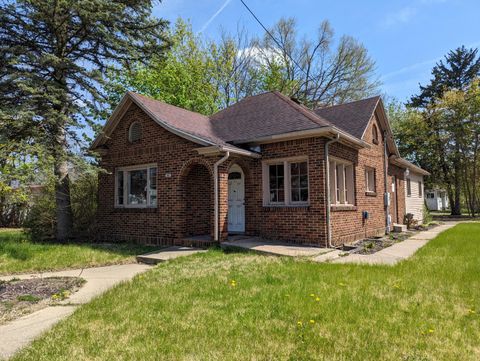 143 W Prospect Street Jackson City MI 49203