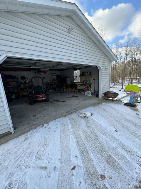 A home in Groveland Twp