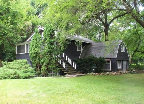 A home in Bloomfield Hills