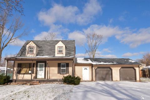 A home in Dearborn Heights