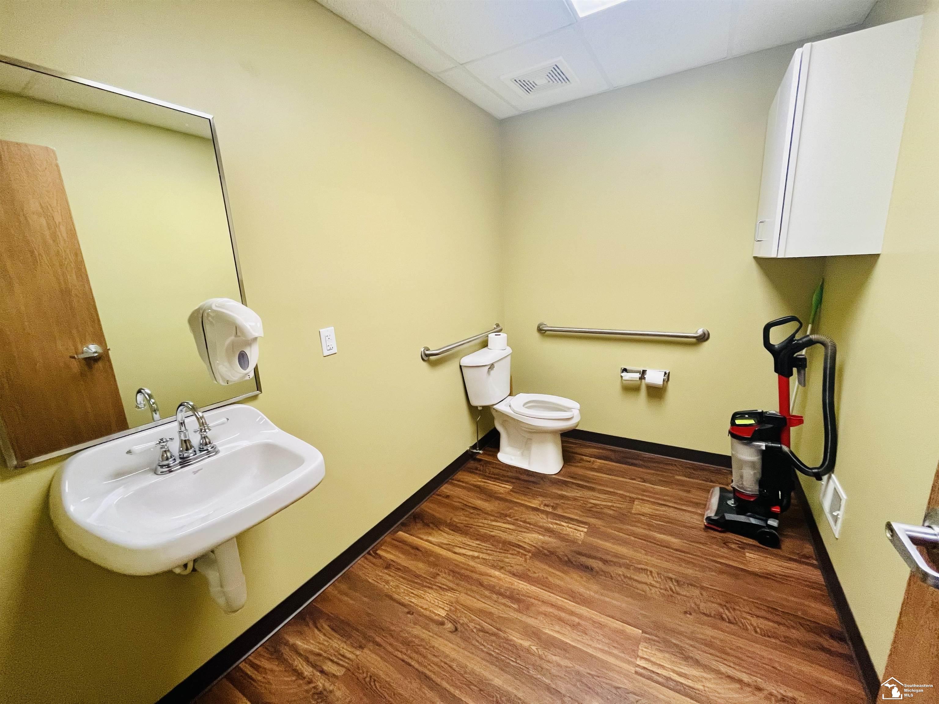 Frenchtown Township, Michigan 48162, United States, ,Commercial,Active,45397