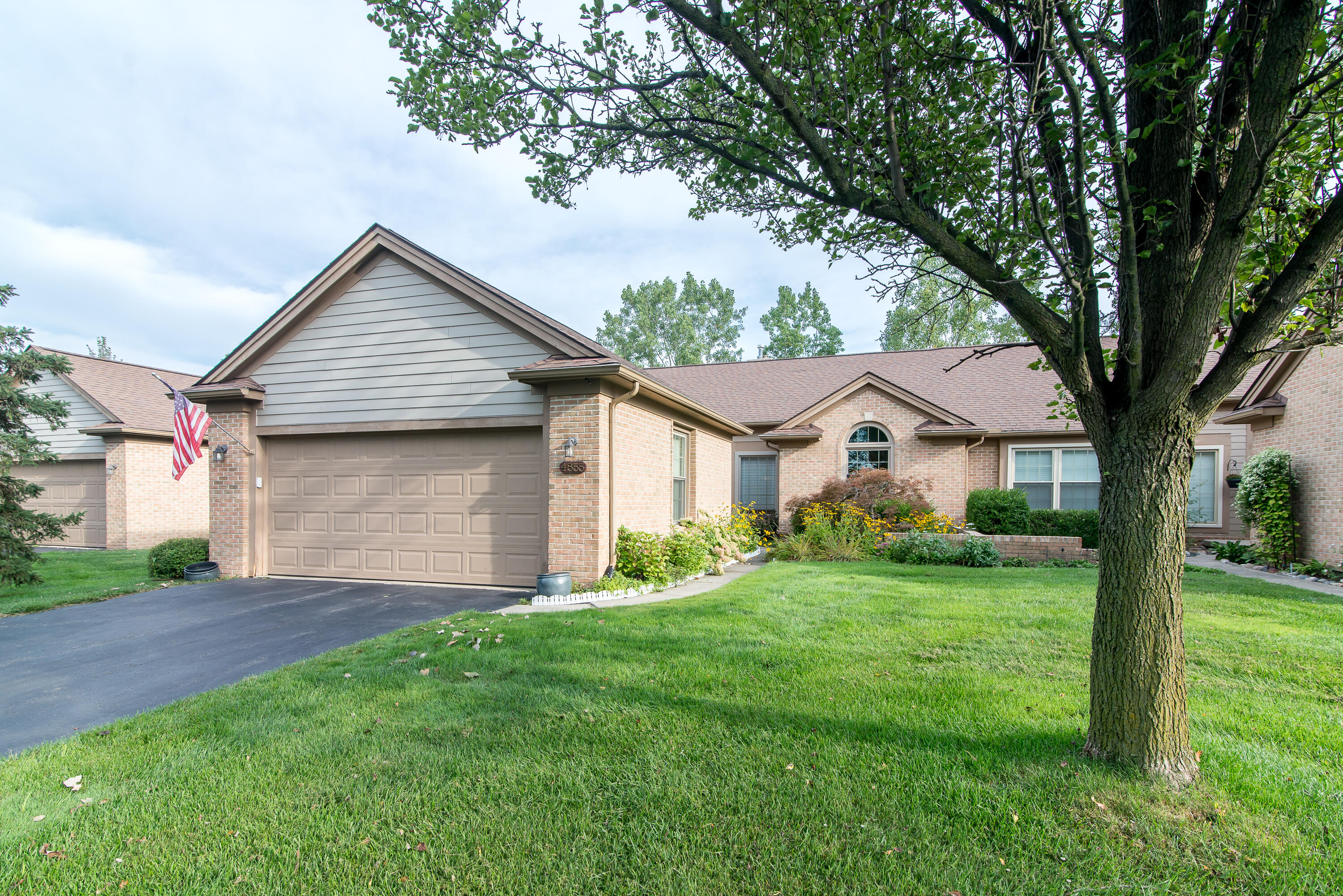 View Pittsfield Twp, MI 48108 condo
