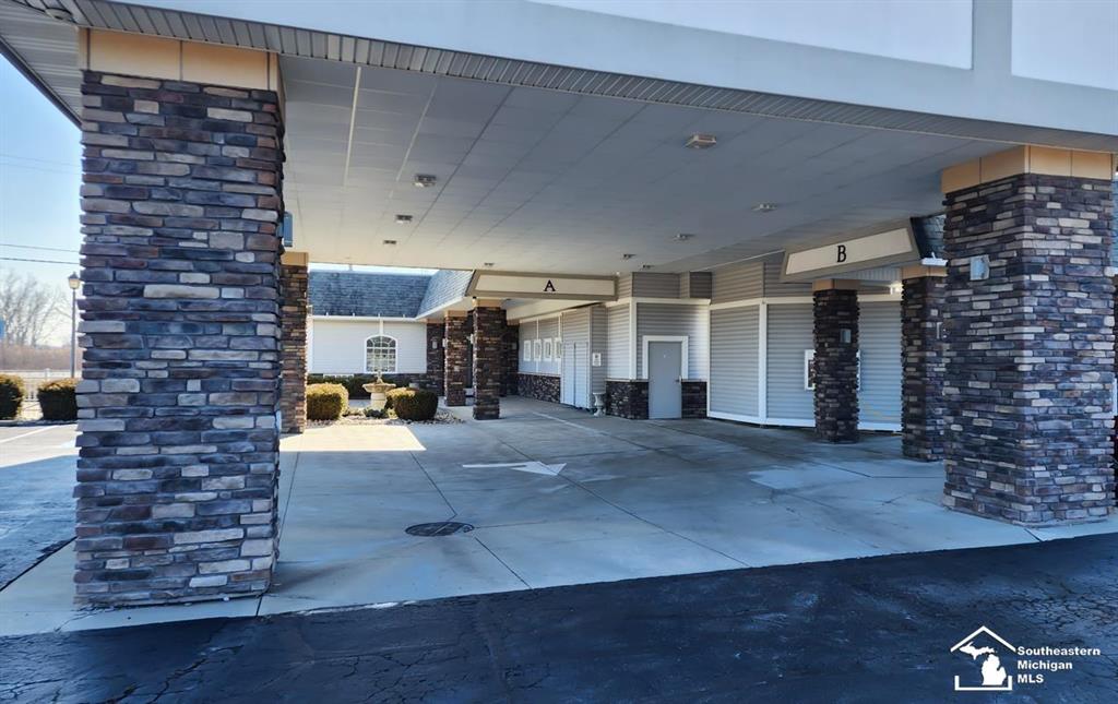 12375 S Telegraph Road