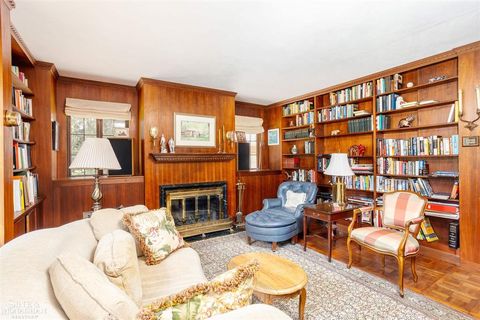 A home in Grosse Pointe Farms