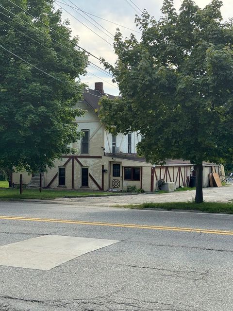 A home in South Lyon