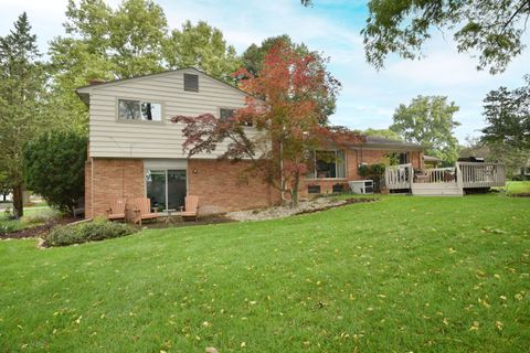 A home in Bloomfield Twp