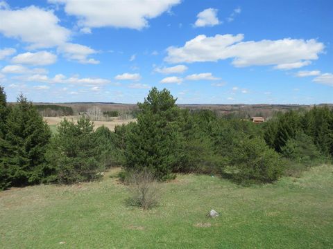 A home in Clam Lake Twp