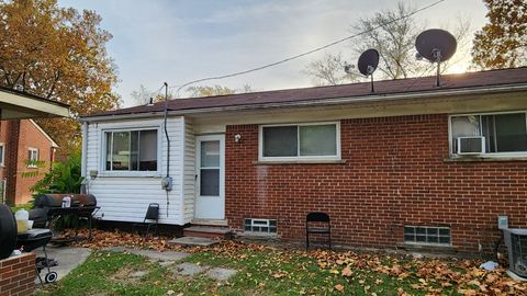 A home in Inkster