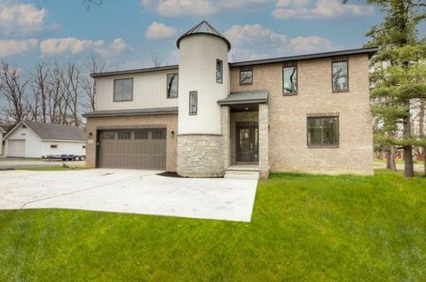 A home in West Bloomfield Twp