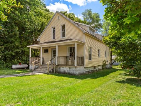 A home in Cleon Twp