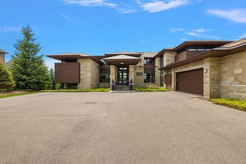 A home in Bloomfield Twp