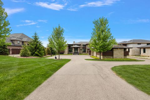 A home in Bloomfield Twp