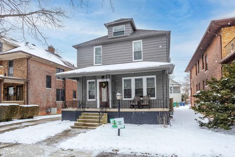 A home in Grosse Pointe Park