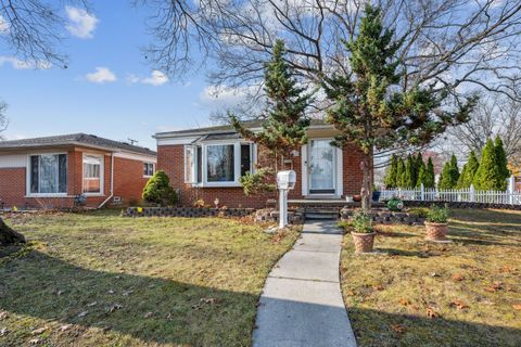 A home in Dearborn Heights