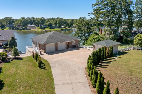 A home in Fruitport Vlg