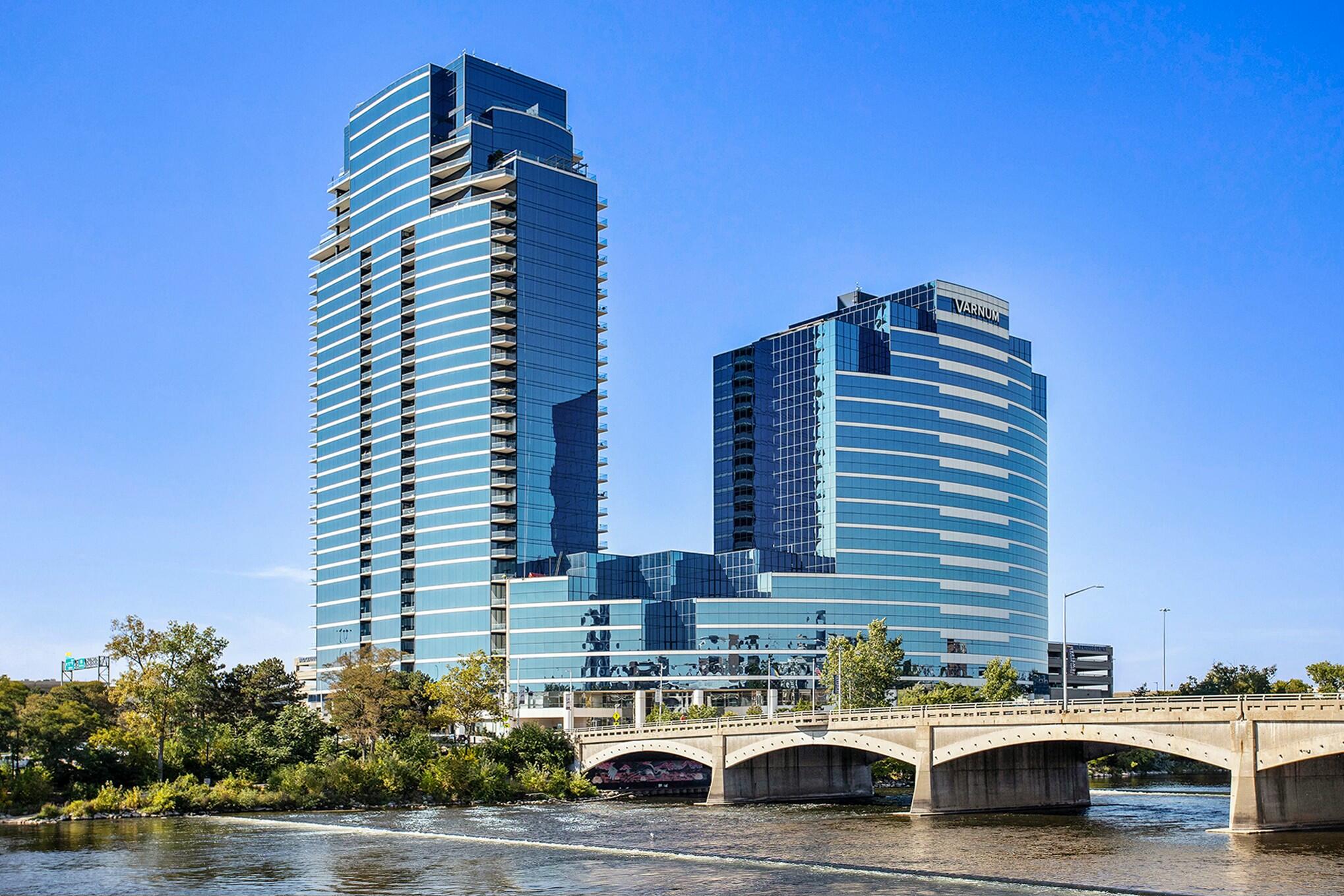 335 Bridge Street NW 2903