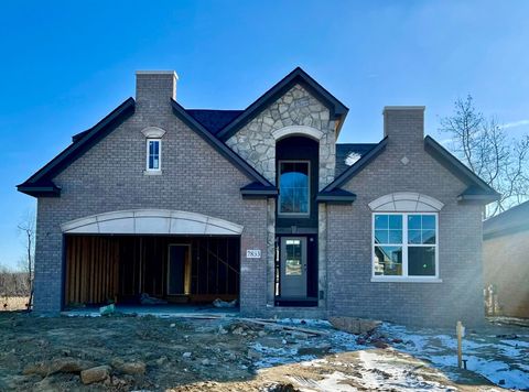 A home in West Bloomfield Twp