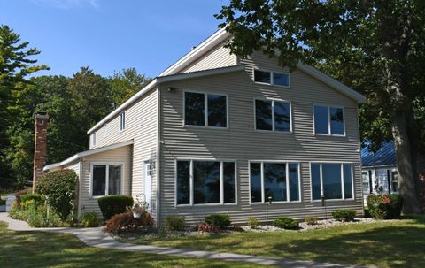 A home in Alabaster Twp